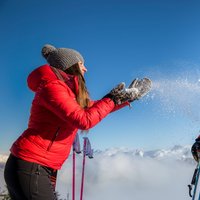 Coppia sulla neve del Cermis - Momenti gioiosi di coppia sul Cermis