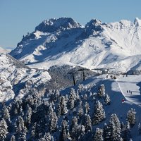 Pista con panorama sull'Alpe Cermis - Non è scontato poter sciare con un panorama mozzafiato come sull'Alpe Cermis